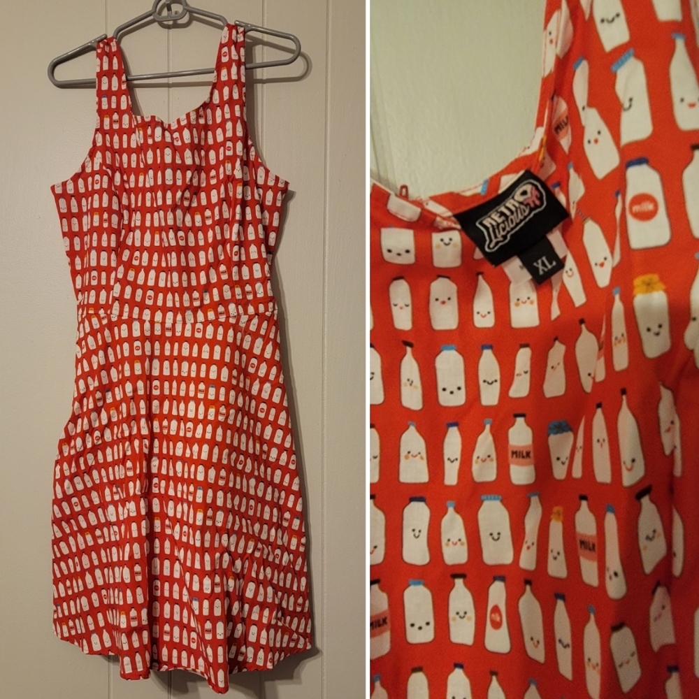 Retrolicious Milk Bottle Dress - XL (Smaller Fit)